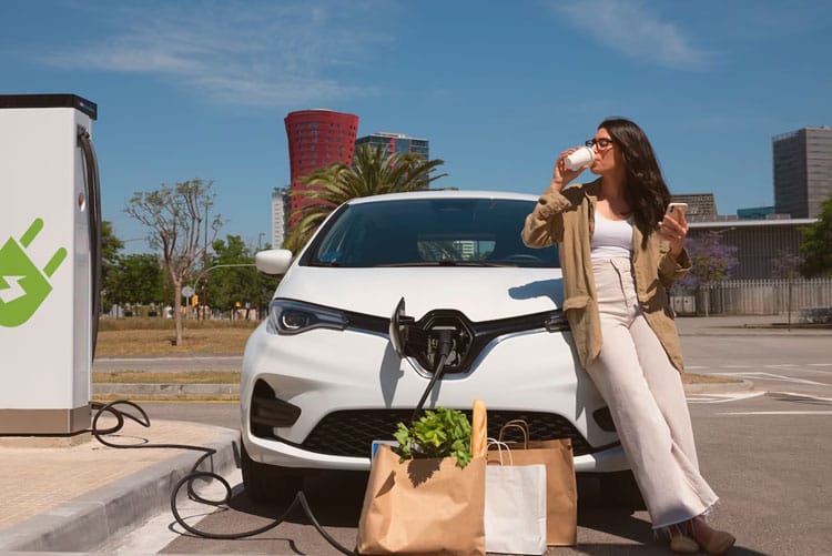 que debes tener en cuenta a la hora de comprar un coche electrico
