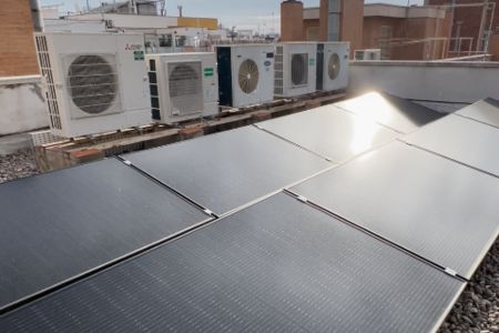 Placas solares comunidad vecinos 2